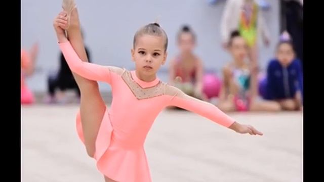 Дебют чудовских гимнасток смотреть онлайн