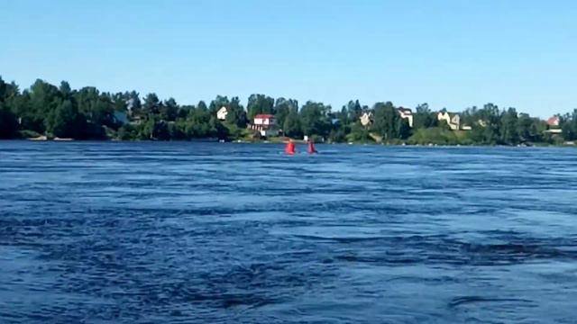 в районе Ивановских порогов на Неве смотреть онлайн
