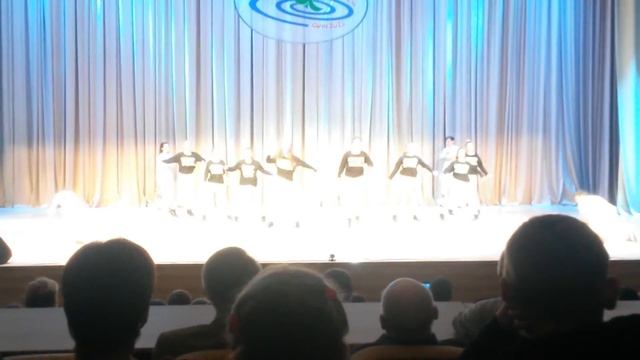 Брейк-данс! Танец "Прекрасные ребята"! смотреть онлайн