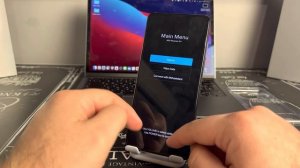 Что делать если телефон работает а экран чёрный