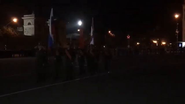 Репетиция Парада Победы с военной техникой началась в Ставрополе 3 смотреть онлайн