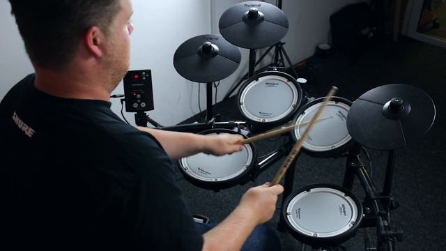 New Roland TD-1DMK Electronic V Drums Kit With Double Mesh Heads смотреть онлайн