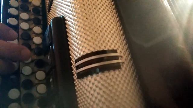 Мы с конем по полю идем смотреть онлайн