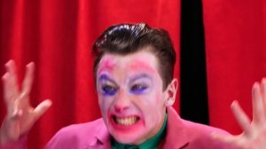 Cупергерои в кинотеатре! Я влюбилась в супергероя