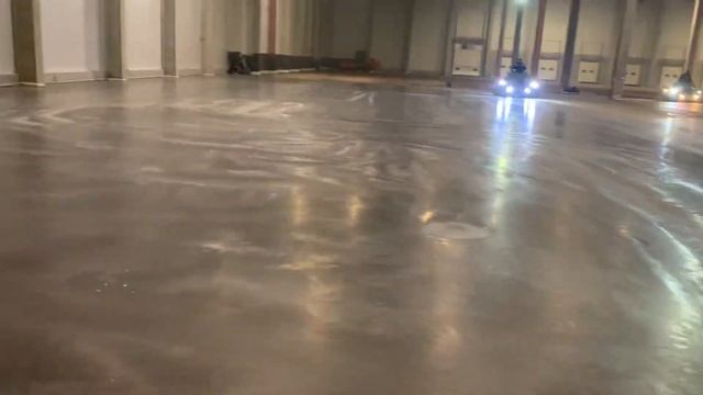 Промышленные полы 
Заливка пола