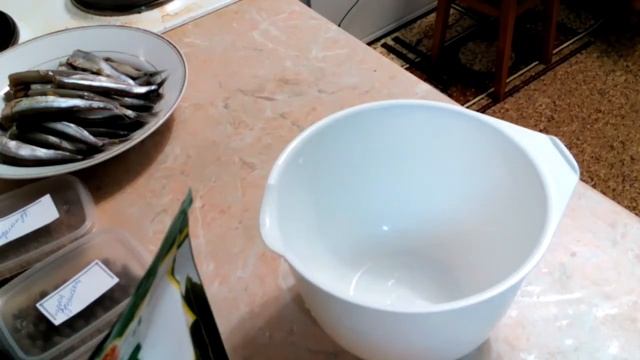 Мойва, сами солим, сами жрём !!! смотреть онлайн