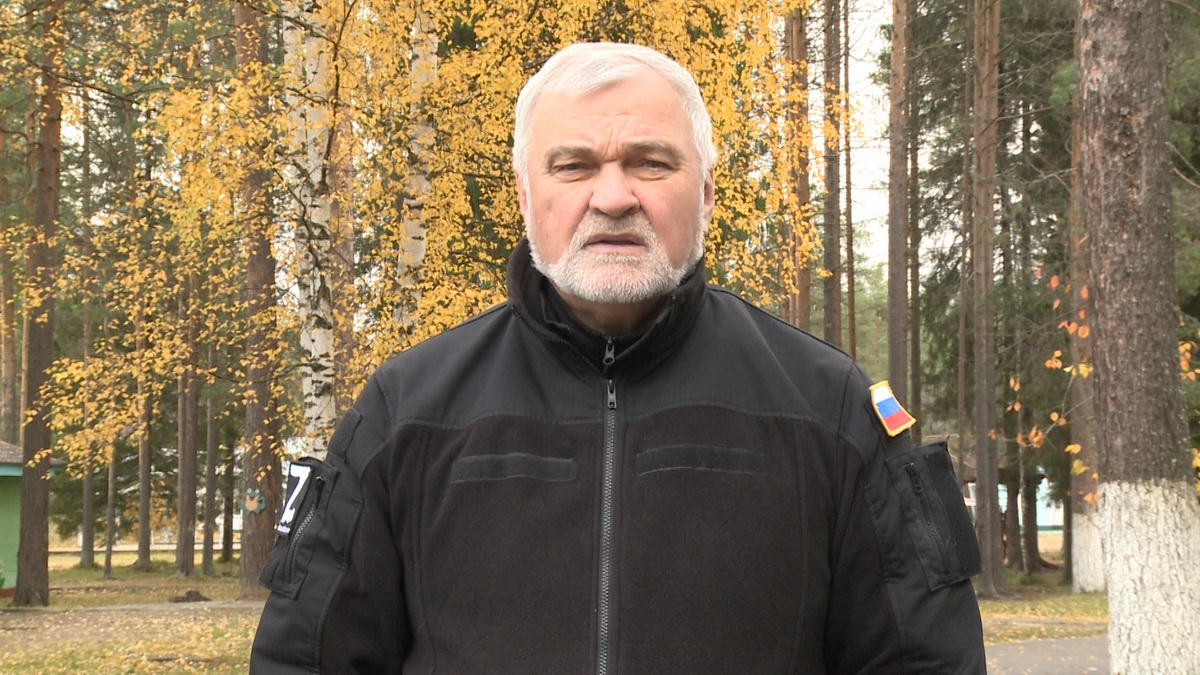 Владимир Уйба об отправке восьмой команды жителей Коми, призванных на военную службу по мобилизации смотреть онлайн