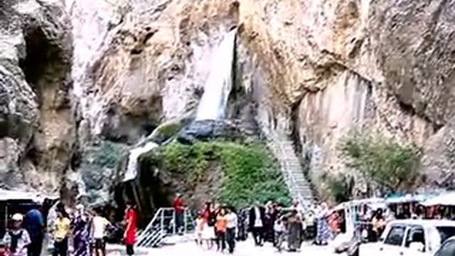 Кызыл-Кия, Абшир, Водопад.avi смотреть онлайн