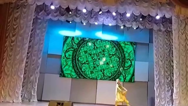 «Татарский танец». Солистка Регионального культурного центра имени Курмангазы Забуруннова Диана смотреть онлайн