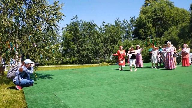 песни и пляски . ансамбль СУДАРУШКИ . посёлок МАРИНИНО . усадьба ТАНЕЕВЫХ смотреть онлайн