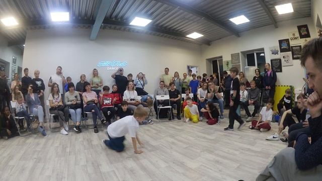 SERIOUS BATTLE | 10-12 ЛЕТ | Студия танца Нижний Новгород SERIOUS DANCE SCHOOL смотреть онлайн