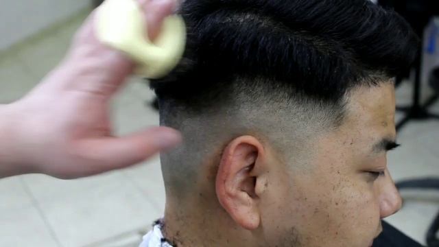 стрижка ФЕЙД,Мид фейд 2021,тренд #тренд .barbershop смотреть онлайн