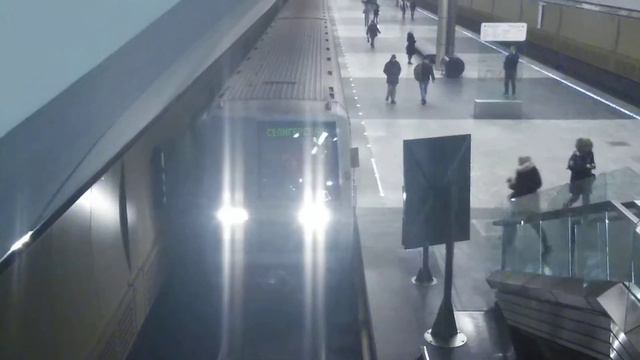 Московское метро.Прибытие метропоезда 81-720 Яуза смотреть онлайн