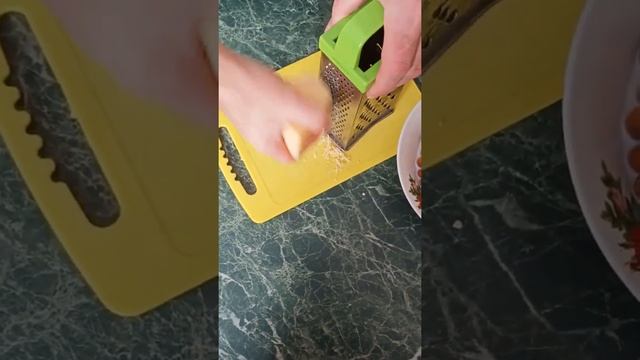 Сосиски с сушками, Вкусный необычный рецепт приготовления смотреть онлайн