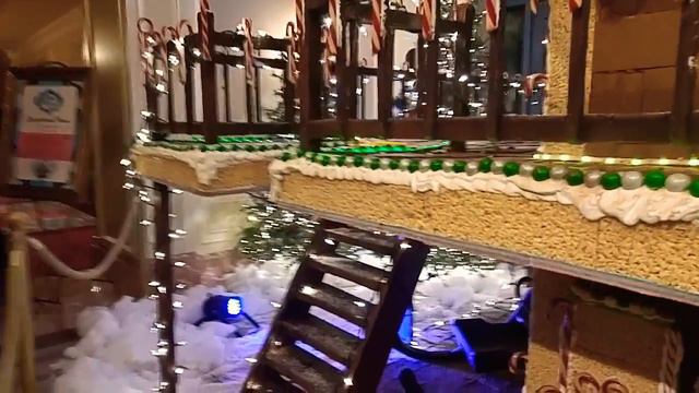 Gingerbread House - 2017 Grand America Hotel смотреть онлайн