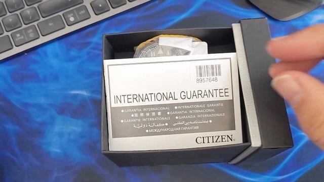 Citizen BM8560-11X Field Watch: First Look смотреть онлайн