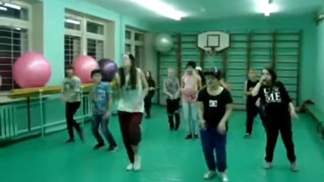 OA9gFxy2H xvid avi medium смотреть онлайн