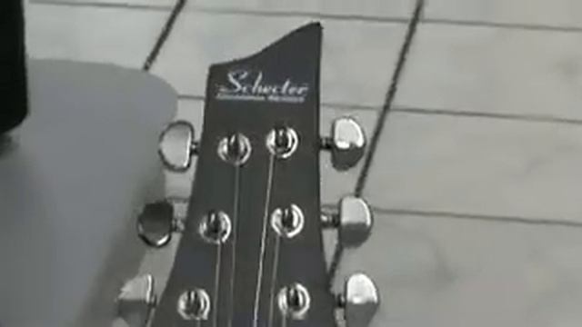 Cort EVL K4 & Schecter смотреть онлайн