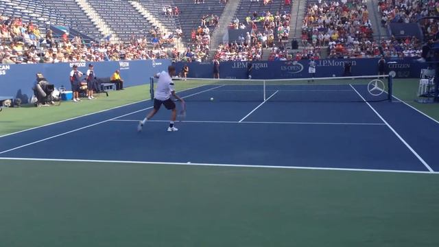 Mayer Hits the Corner With His Serve, Pounces on His Opponent’s Short Reply смотреть онлайн
