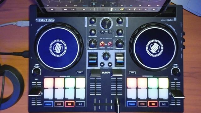 Pioneer DJ DDJ FLX4 VS Reloop Buddy смотреть онлайн