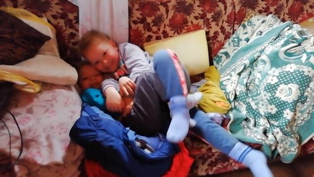 ДЕЛА В ДОМЕ//ВКУСНЫЙ УЖИН У ДРУЗЕЙ//ПОДРУГА В СВОЕМ РЕПЕРТУАРЕ//ДЕТИ РАДУЮТ//БУДНИ МАМЫ//ДАЧНЫЙ ВЛО смотреть онлайн