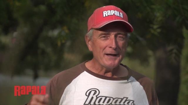 How to Fish Rattle Baits | Rapala Fishing Tips смотреть онлайн