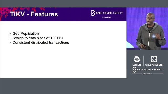 Keynote: Kubernetes + Other CNCF Projects Overview - Vicki Cheung & Bryan Liles смотреть онлайн