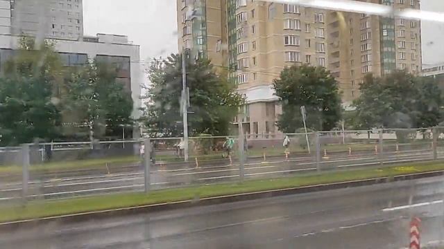 Поездка на автобусе ЛиАЗ-6213.65-77 № 171481 Маршрут № КМ (м. Спортивная - м. Тропарёво) смотреть онлайн