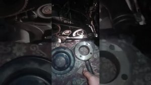 Как снять шкив коленвала на митсубиси паджеро 2.5