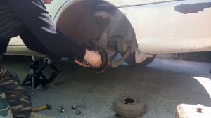 Замена заднего ступичного подшипника Hyundai Accent