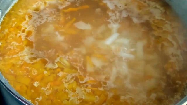 Куриный суп с чесночными гренками. Очень вкусно и быстро! смотреть онлайн