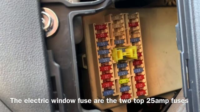 Hyundai i30 Electric Window Fuse Location смотреть онлайн