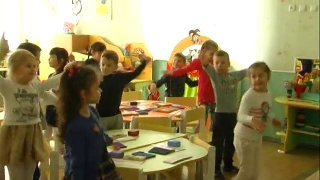 [Д/с№ 77, гр.№7 ] Клип для показа на выпускном "Прощавай, наш улюблений садочок" смотреть онлайн