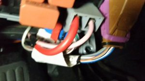 Как снять, разобрать, отремонтировать внутренний блок предохранителей и поставить на место