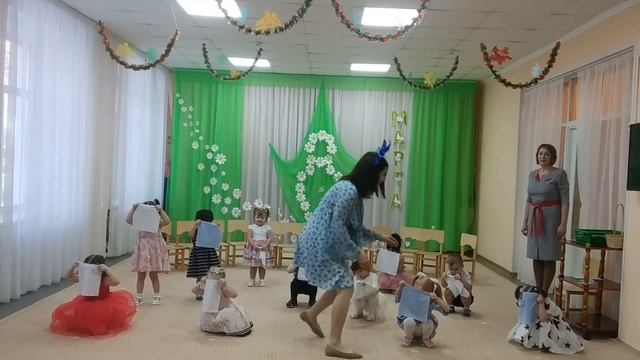 Утренник, посвященный 8 марта (малыши 2-3 года) смотреть онлайн