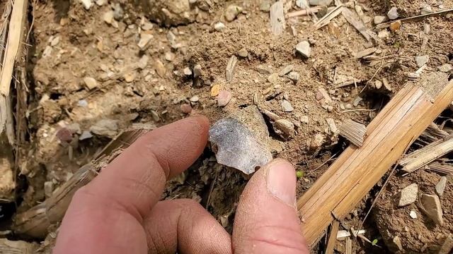 Beginners LUCK!! BIG PERFECT Arrowhead FOUND by Color Blind Treasure Hunter смотреть онлайн
