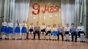 Попурри песен военных лет на ложках. Творческий коллектив "Потешки" - Паричский центр творчества.