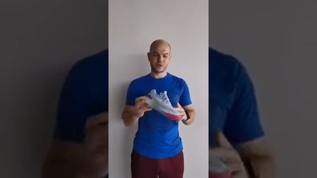 Обзор кроссовок Nike Epic React Flyknit 2 смотреть онлайн