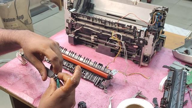 how to hp laserjet p1102 printer disassembly.how to change hp laserjet p1102 printer fuser film uni смотреть онлайн