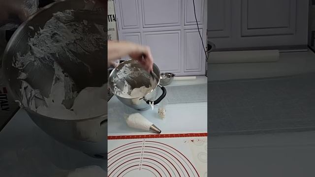 зефир к Дню Влюбленных - 2. Зефирные гномы с сердечками+ракушки смотреть онлайн