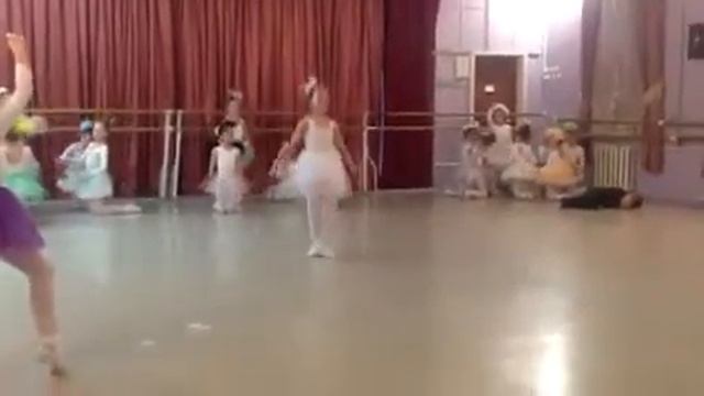 Балет цветы для мамы смотреть онлайн