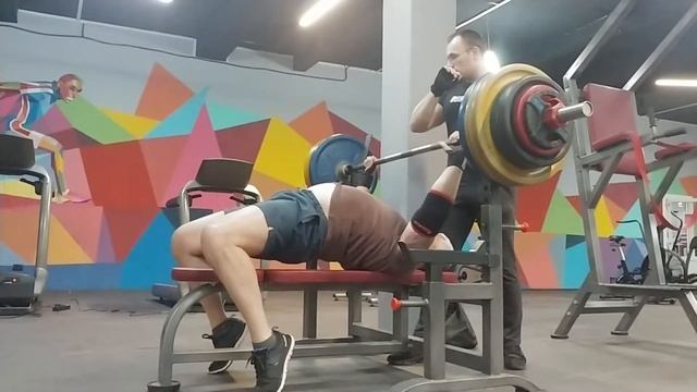 Жим лёжа 175 кг. Свой вес 105. смотреть онлайн