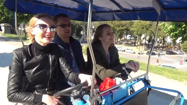 Италия Город Лукка: рикша велосипед и крепостная стена Лукки #27 смотреть онлайн