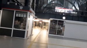 СПБ на Ладожском железнодорожном вокзале в Питере ночью обзор-прогулка зимой в Санкт-Петербурге