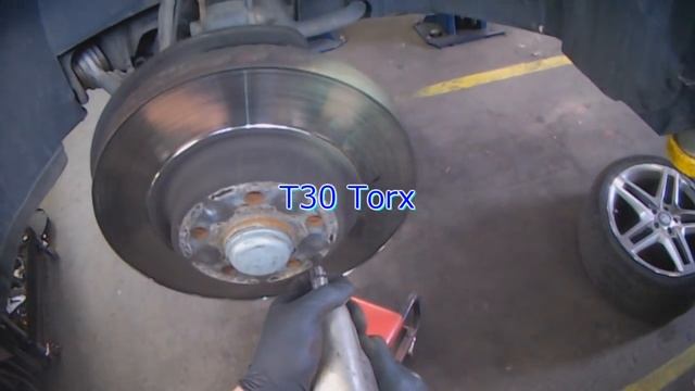 MB GLK 350 Front Brakes смотреть онлайн