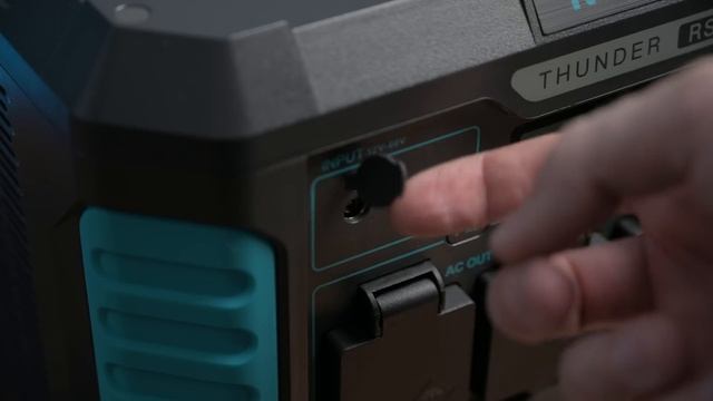 ROMOSS RS1500 — КАК НЕ ОСТАТЬСЯ БЕЗ ЭЛЕКТРИЧЕСТВА? ОБЗОР ПОРТАТИВНОЙ ЗАРЯДНОЙ СТАНЦИИ смотреть онлайн