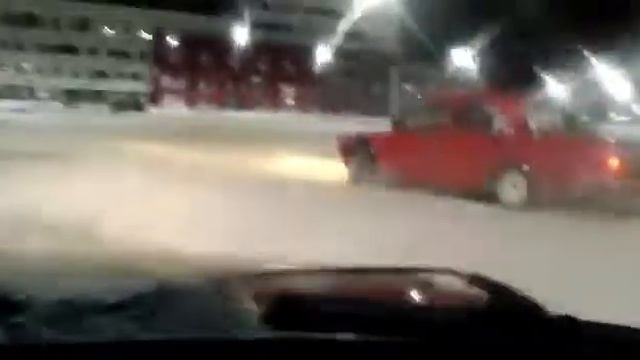 Дрифт покатушки Ижевск. Парковка Калашникова. Drift смотреть онлайн