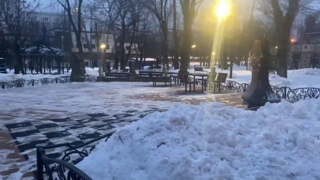 Прогулка по Москве. Детский Пресненский парк. Белка, слон и шахматы смотреть онлайн