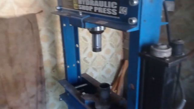 Skoda Octavia Tour - Шкода Октавия Тур. Замена сайленблоков передних рычагов