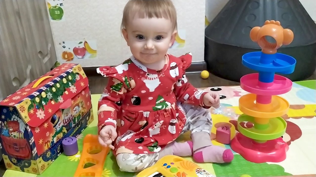 Распаковка новогодних подарков! Что подарил Ане Дедушка Мороз? смотреть онлайн